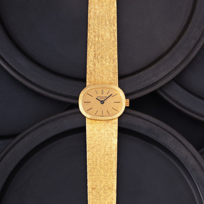 PATEK PHILIPPE 18K YELLOW GOLD MODEL 3373/1 ELLIPSE