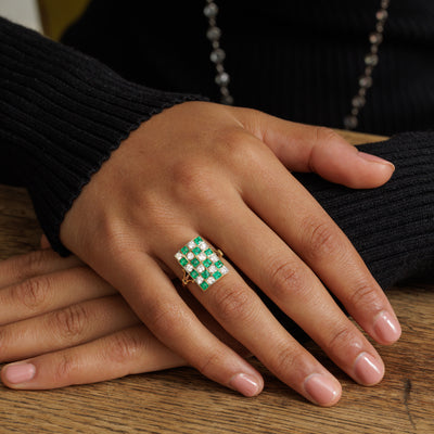 VICTORIAN 18K YELLOW GOLD and 1.8CT OLD EUROPEAN CUT DIAMOND AND 2.0CT COLOMBIAN EMERALD CHECKERBOARD PLAQUE RING c.1900