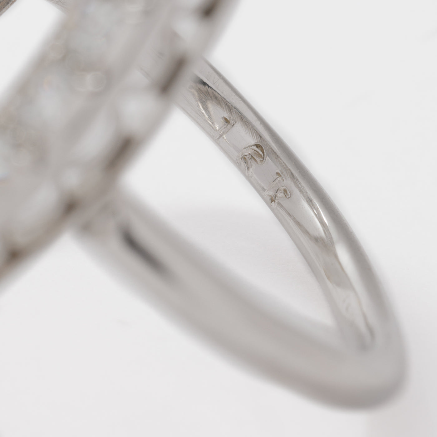 18k DIAMOND HORSESHOE RING