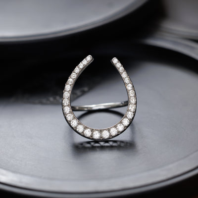 18k DIAMOND HORSESHOE RING