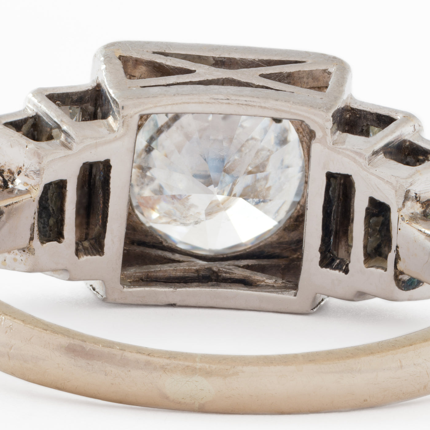 ART DECO PLATINUM ENGAGEMENT RING
