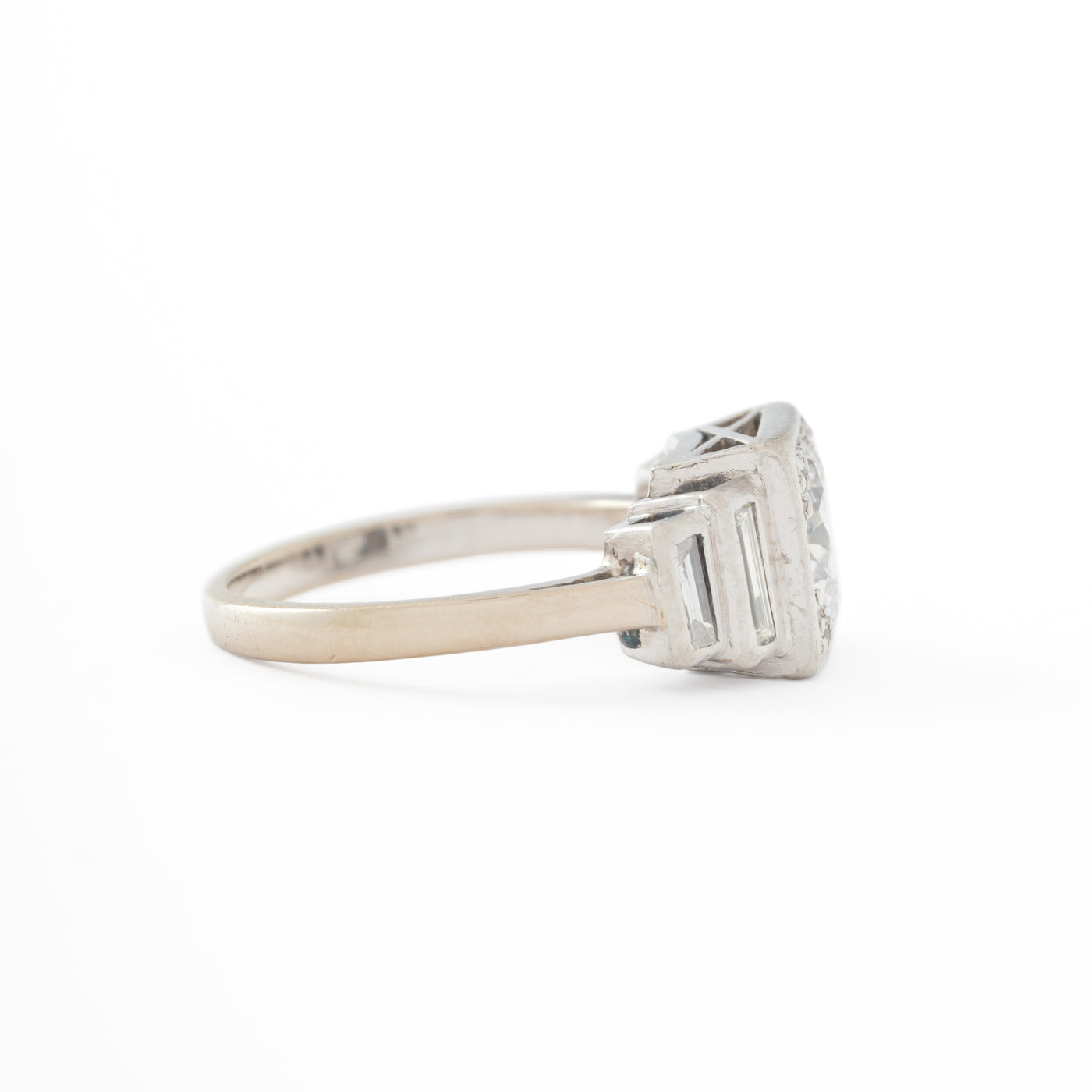 ART DECO PLATINUM ENGAGEMENT RING
