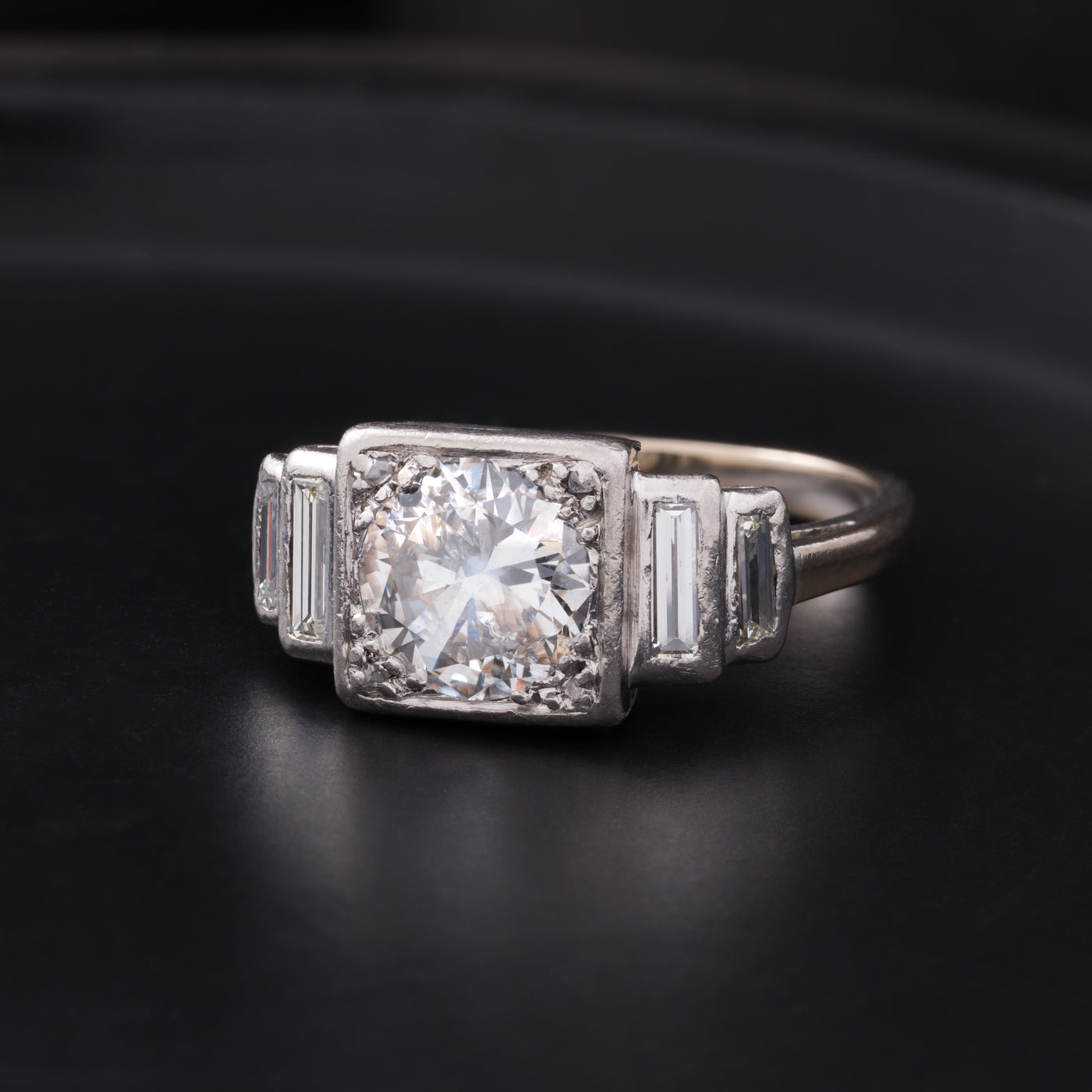 ART DECO PLATINUM ENGAGEMENT RING