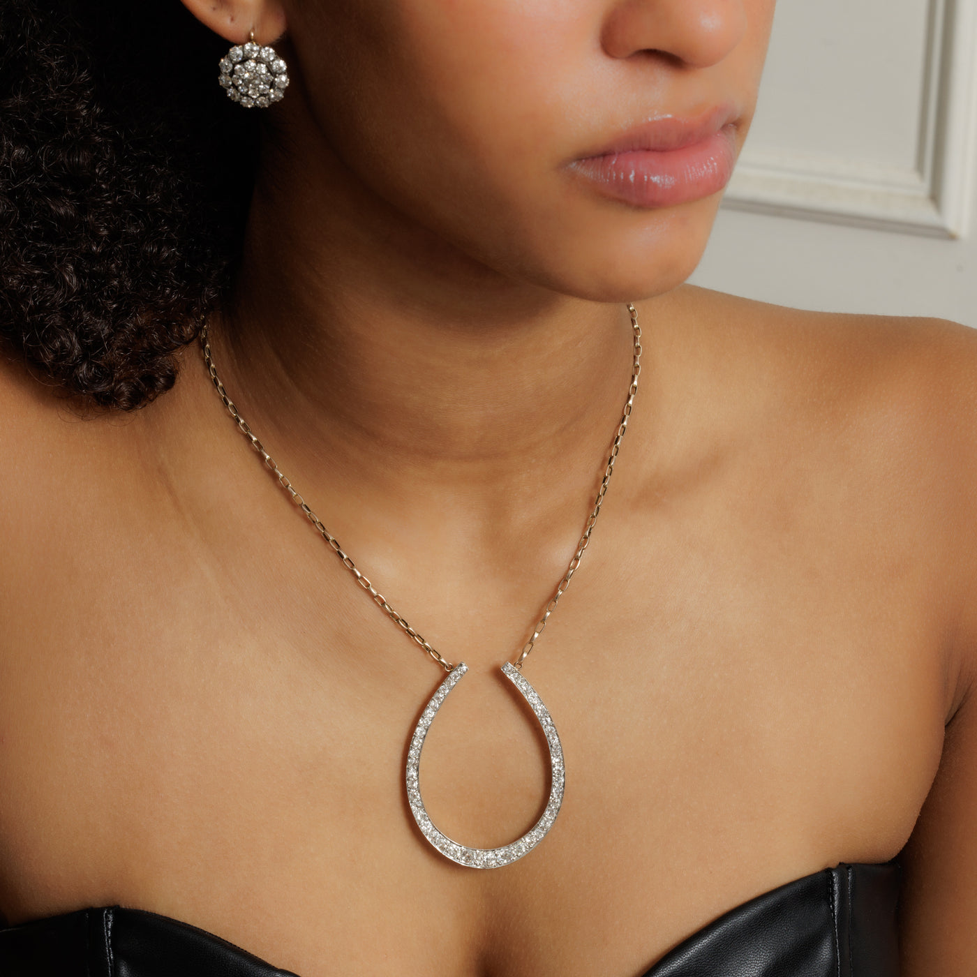 VICTORIAN 15K YELLOW GOLD AND PLATINUM DIAMOND HORSESHOE NECKLACE c.1880s