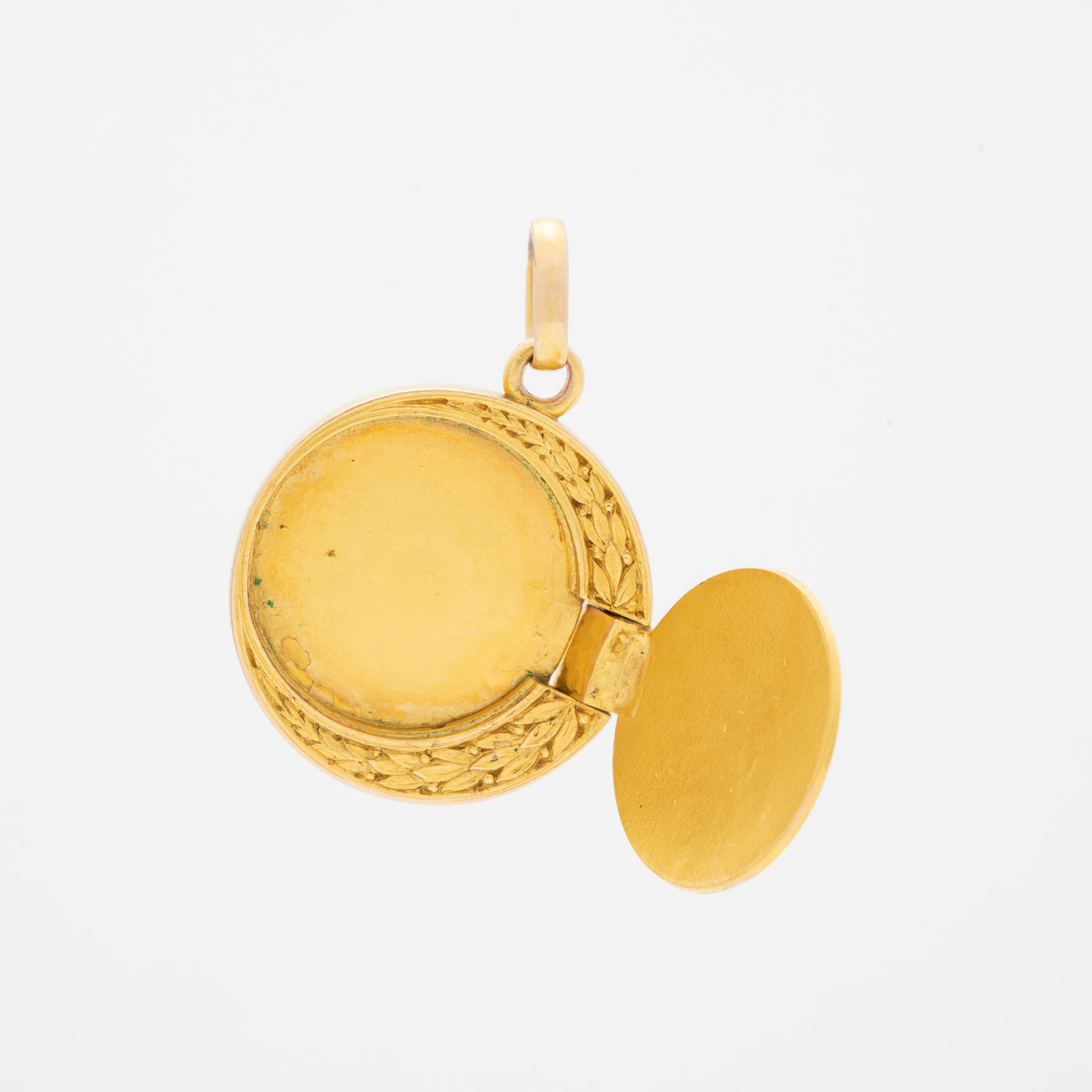 LATE 19TH CENTURY 18K YELLOW GOLD AND DIAMOND CRESCENT MOON LOCKET c.1900