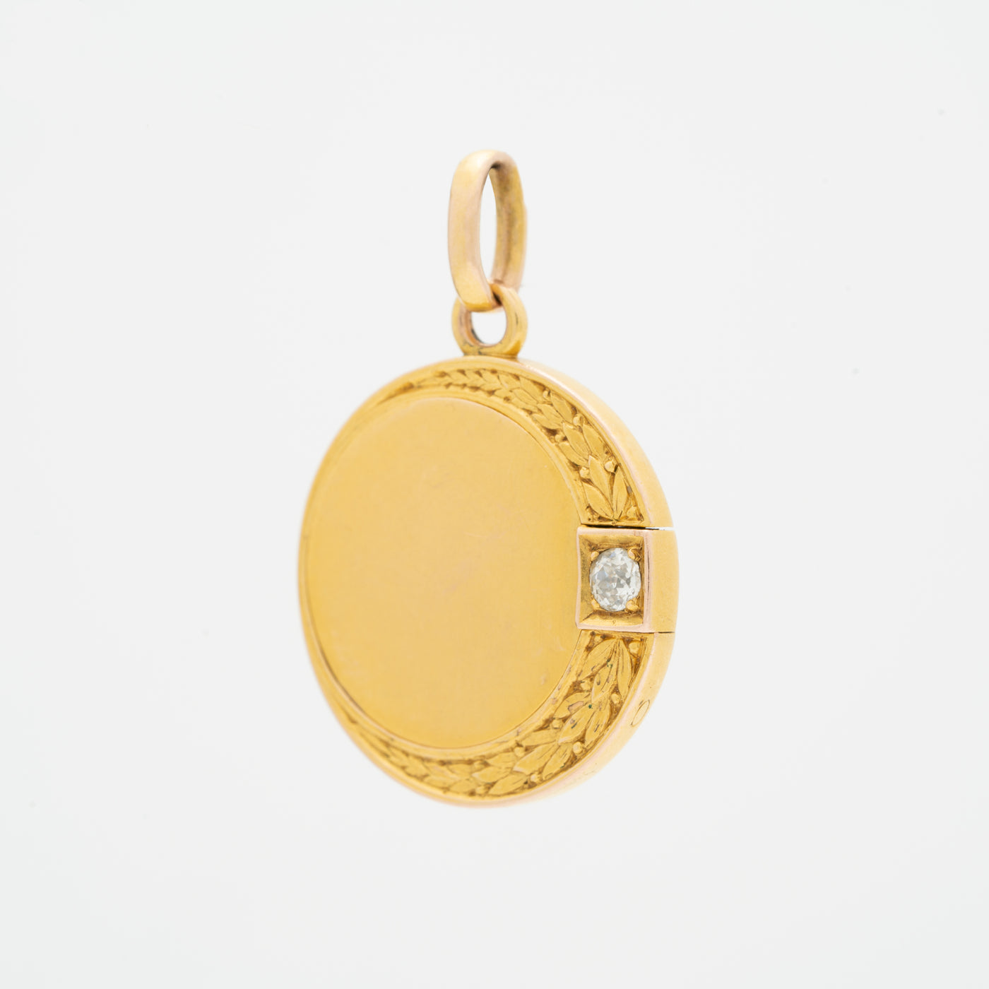 LATE 19TH CENTURY 18K YELLOW GOLD AND DIAMOND CRESCENT MOON LOCKET c.1900