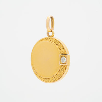 LATE 19TH CENTURY 18K YELLOW GOLD AND DIAMOND CRESCENT MOON LOCKET c.1900
