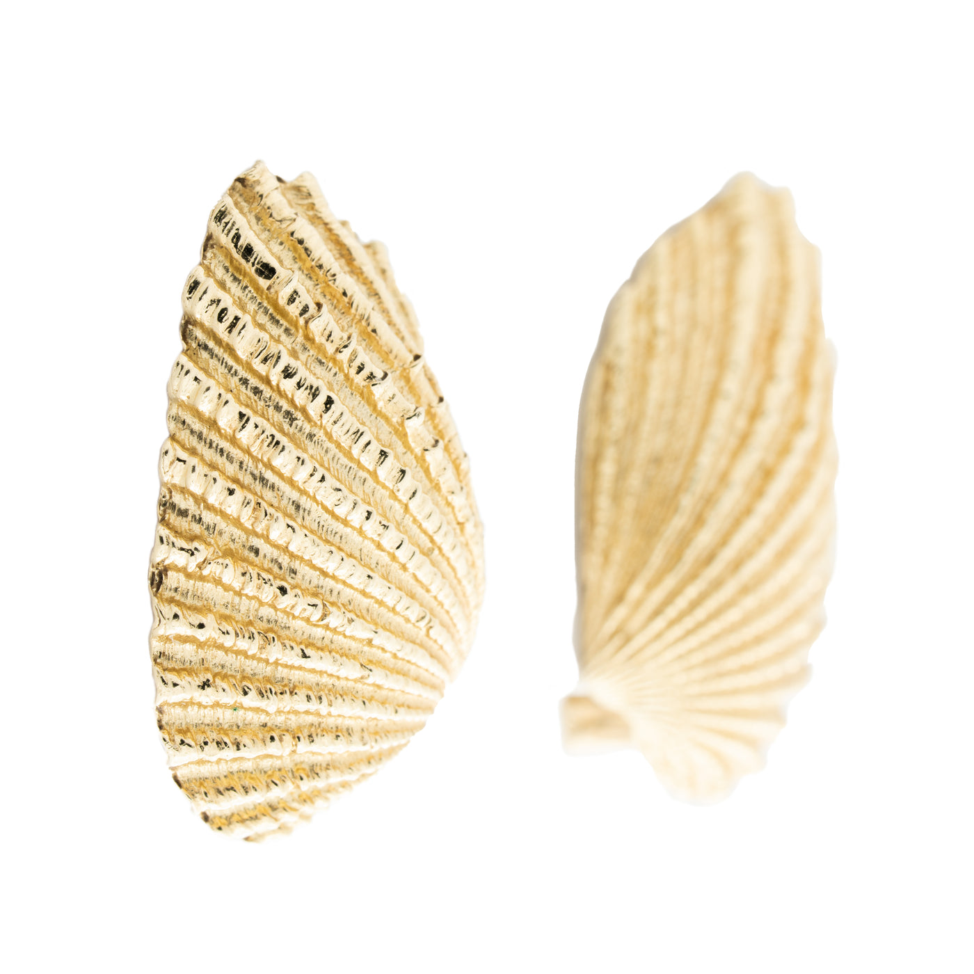 TIFFANY & CO. 14K YELLOW GOLD SCALLOP SHELL EARRINGS c.1960s