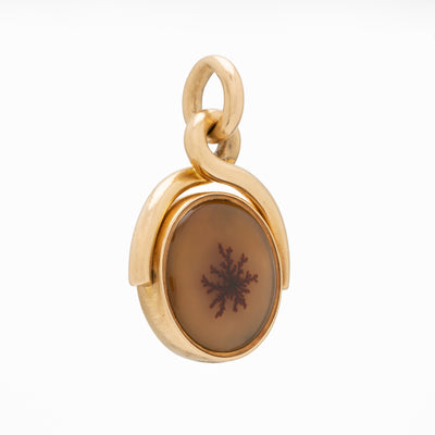 ANTIQUE 18K YELLOW GOLD MOSS AGATE AND ENGRAVED WHITE CHALCEDONY LION c.1890s