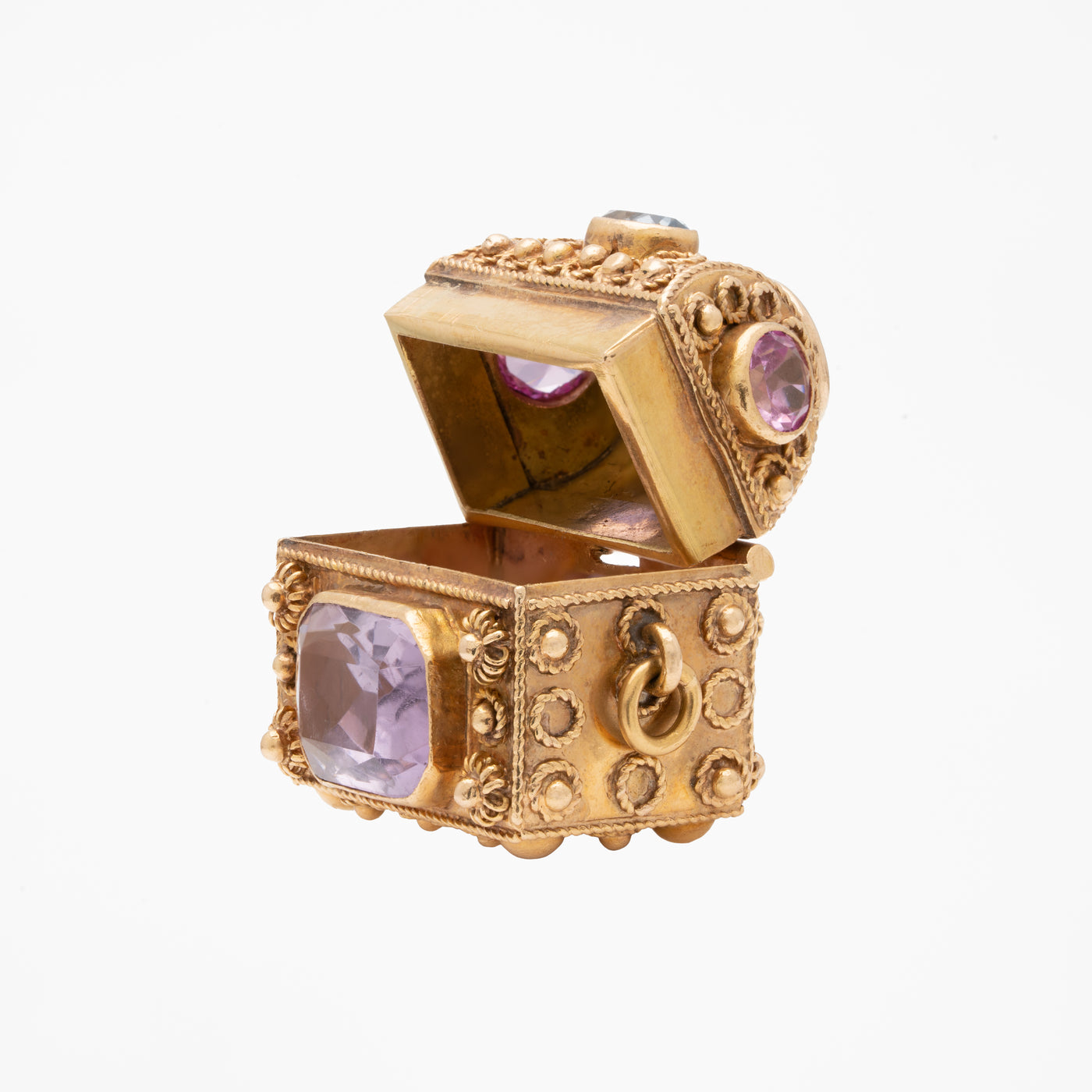 VINTAGE 18K YELLOW GOLD, PINK SAPPHIRE, AQUAMARINE AND AMETHYST TREASURE CHEST c.1960s