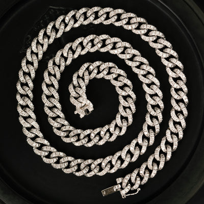 HANS D KRIEGER 18 KARAT WHITE GOLD AND 7 CARAT PAVE DIAMOND CURB CHAIN c.1990s
