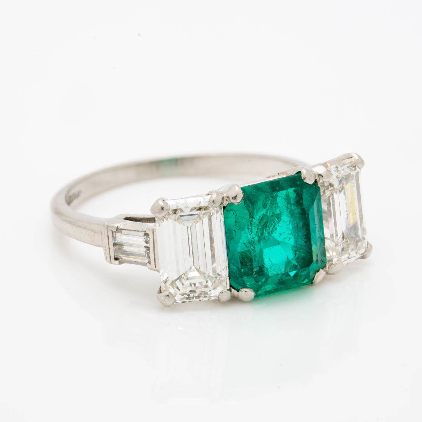 VINTAGE PLATINUM 1.20ct COLOMBIAN EMERALD AND 1.10ct EMERALD CUT DIAMOND RING c.1950s