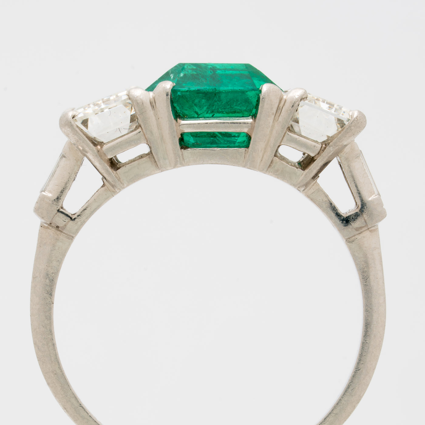 VINTAGE PLATINUM 1.20ct COLOMBIAN EMERALD AND 1.10ct EMERALD CUT DIAMOND RING c.1950s