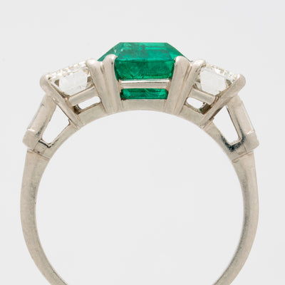 VINTAGE PLATINUM 1.20ct COLOMBIAN EMERALD AND 1.10ct EMERALD CUT DIAMOND RING c.1950s