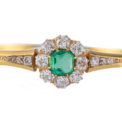 VICTORIAN 18K YELLOW GOLD AND 2.0CT COLOMBIAN EMERALD AND 3.0CTS OLD EUROPEAN CUT HALO BANGLE c.1880s