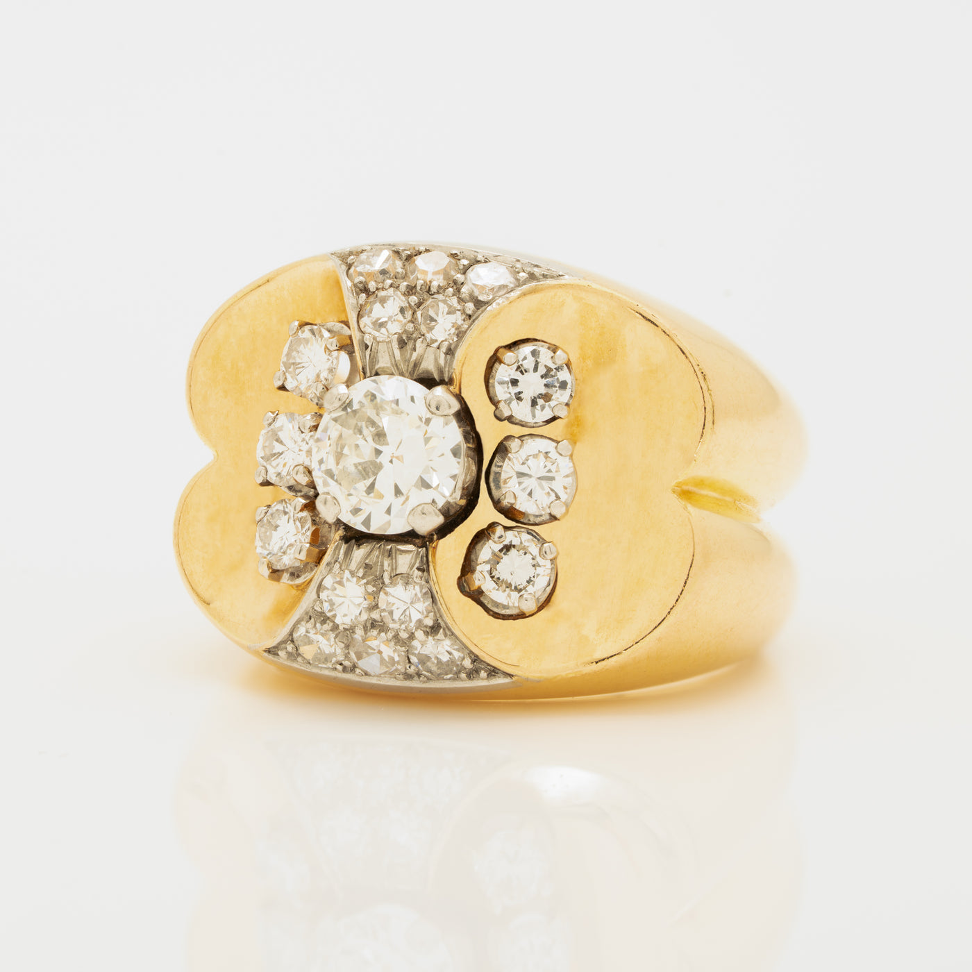 RETRO FRENCH 18K YELLOW GOLD, PLATINUM AND 1.50CTS. OLD EUROPEAN CUT DIAMOND RING c.1940s
