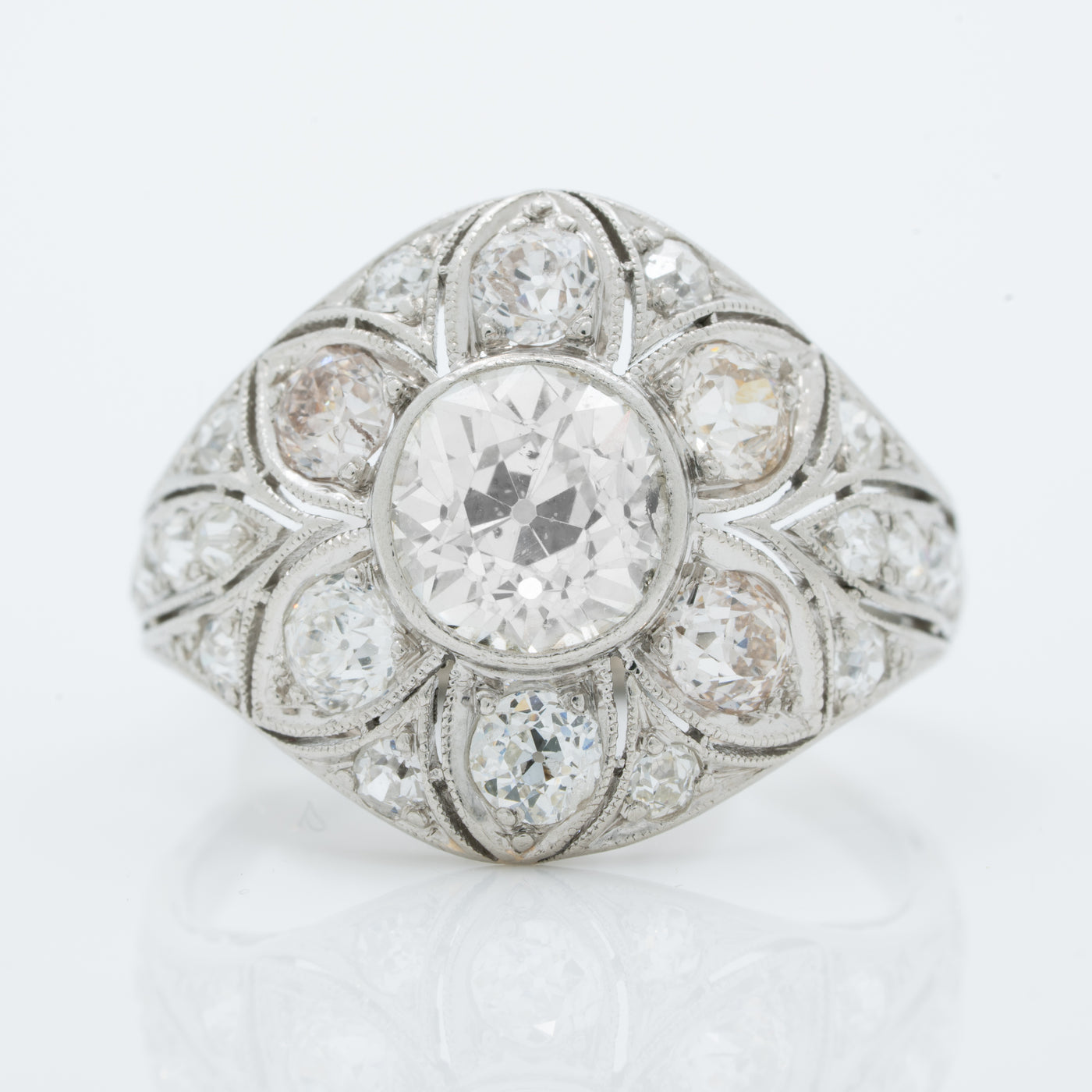 EDWARDIAN PLATINUM AND 2.80CTS OLD EUROPEAN CUT DIAMOND RING c.1910s