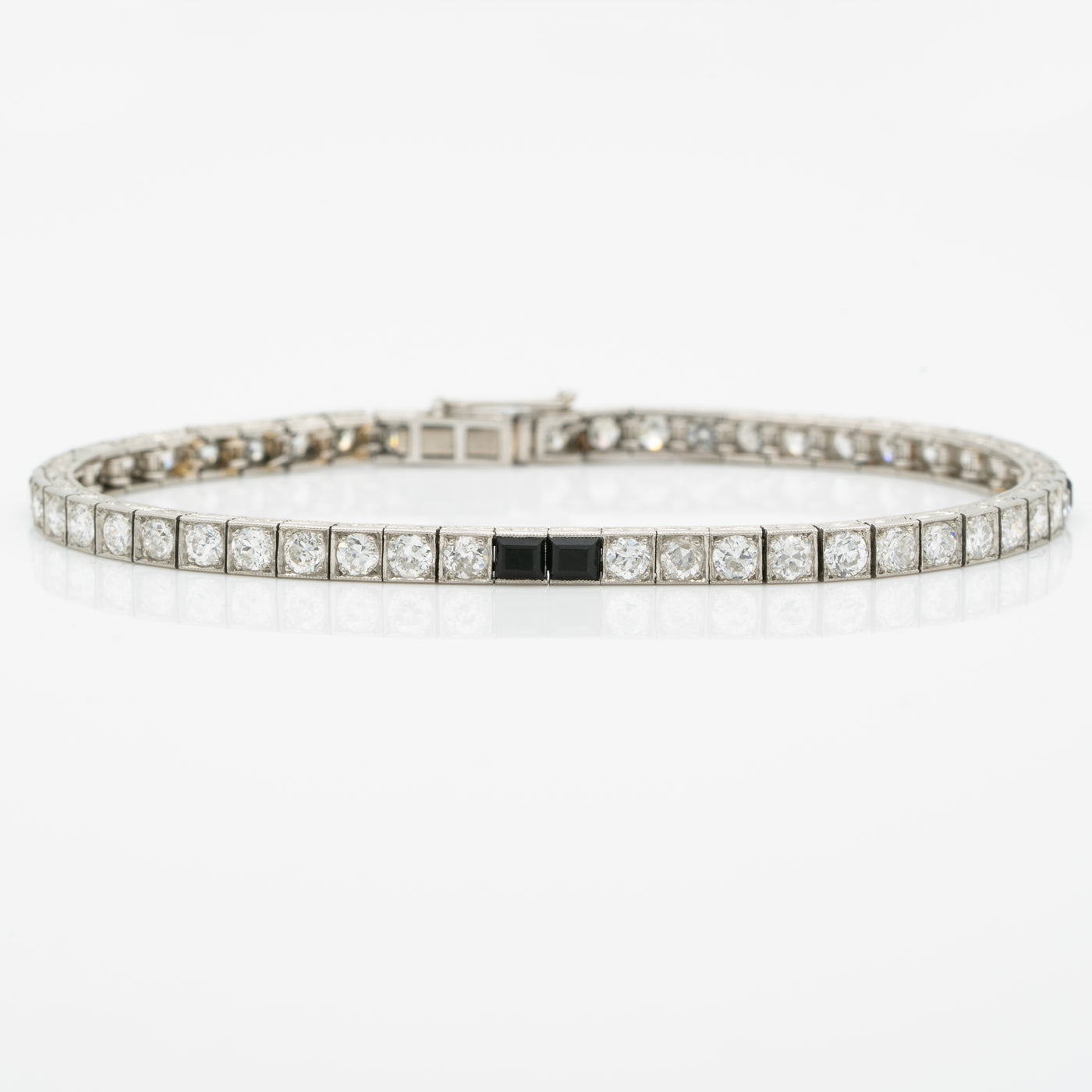 ART DECO PLATINUM AND 4.0CT DIAMOND AND ONYX LINE BRACELET c.1930s