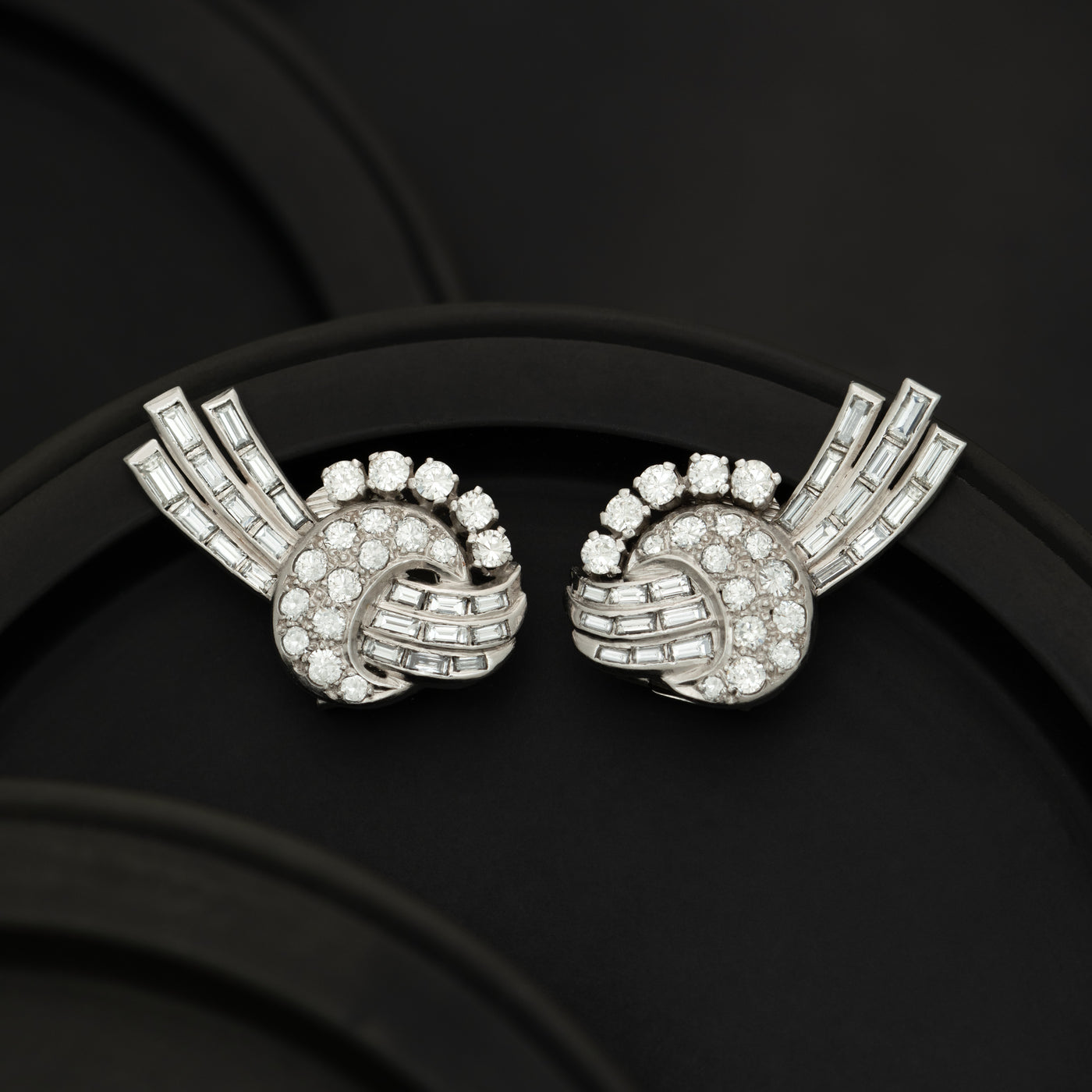 ART DECO PLATINUM 5.0CTS MIXED CUT DIAMOND COMET EARRINGS c.1920s