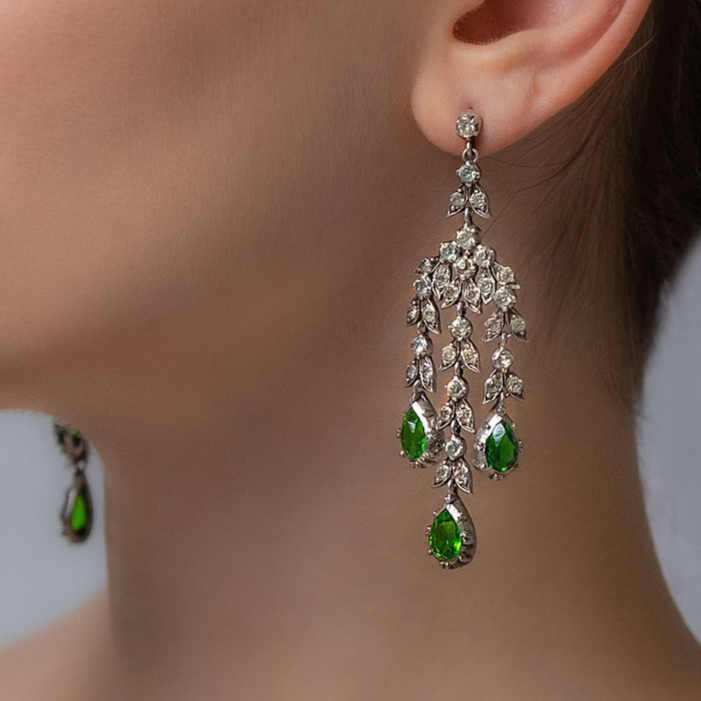 GIRANDOLE GREEN CHANDELIER EARRINGS c.1880s