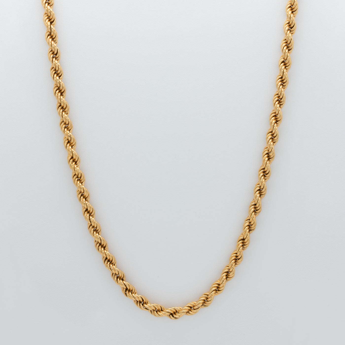 VINTAGE  18K GOLD ROPE CHAIN NECKLACE C. 1980s